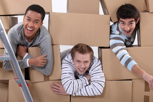 Hornchurch moving service preparation checklist with labelled boxes